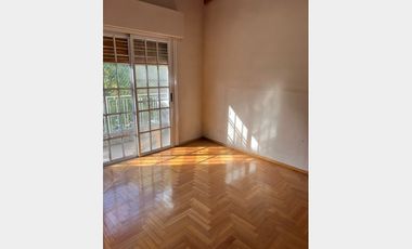 PH en Venta Ramos Mejia / La Matanza (A108 7601)
