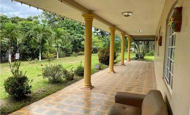 CASA DE 3 HABITACIONES EXCELENTES ACABADOS CHITRE