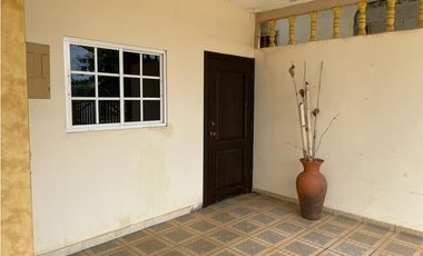 CASA DE 3 HABITACIONES EXCELENTES ACABADOS CHITRE