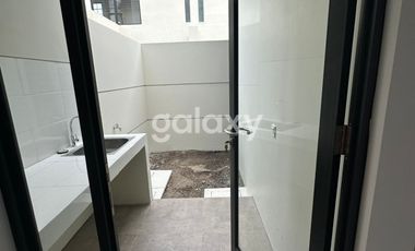 Rumah Opra City 2 Lantai | Unit Sewa