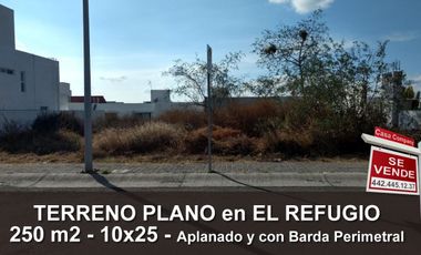 Se Vende Terreno PLANO en EL REFUGIO - 250 m2, Av Principal, GANALO !!