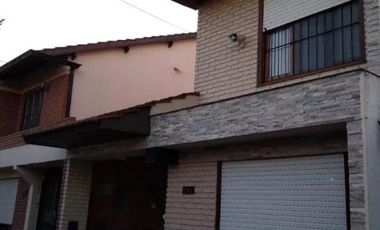 Casa en Venta - 2 dormitorios 1 baño  - 160mts2 - Mar Del Plata