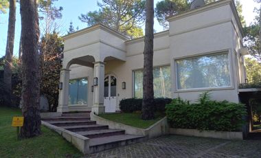 CARILO - Excelente propiedad en ALQUILER y VENTA - Consulte!