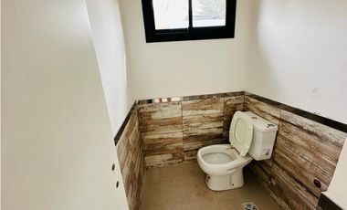 SE VENDE CASA A ESTRENAR ZONA PEKOS