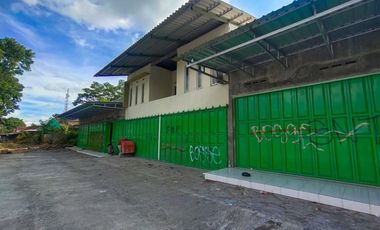 Gudang Dan Ruang Usaha Jalan Magelang