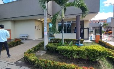 apartamento en arriendo en arboleda del campestre jagua piso. Cod A14108