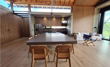 Casa Moderna en venta en Guatape el Peñol