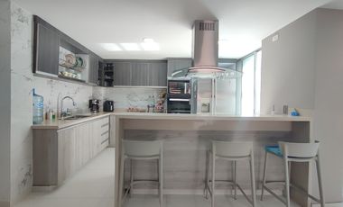 casa en venta en las lomas. Cod V31076