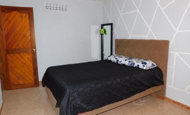 casa en venta en los almendros. Cod V86385