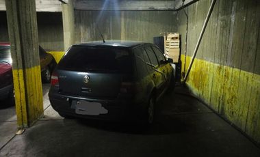 Cochera subterranea segundo subsuelo. Convenientemente ubicada en pleno centro de San Isidro.