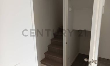 ARRIENDO CASA NUEVA  3D 1B VILLARRICA