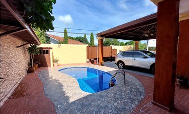CASA CON GYM EN CHAME