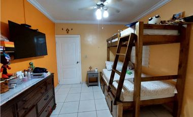 CASA CON GYM EN CHAME
