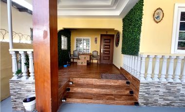CASA CON GYM EN CHAME