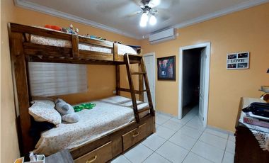 CASA CON GYM EN CHAME