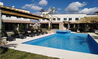 Casa 3 recácamaras, con  alberca en condominio, Xochitepec, Mor.