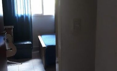 Triplex con cochera en venta