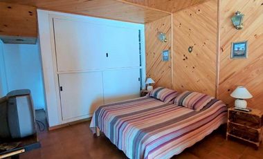 Chalet Sobre 2 Lotes, C/piscina en Sta. Clara del Mar Vende o Permuta