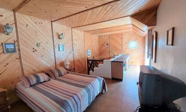 Chalet Sobre 2 Lotes, C/piscina en Sta. Clara del Mar Vende o Permuta