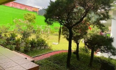 Dijual villa tawangmangu