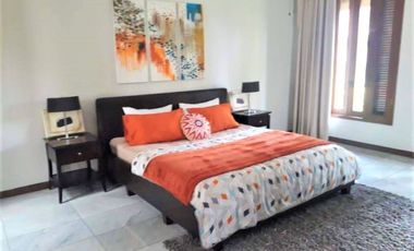 Disewakan Town House Di Area Cipete Dengan Kondisi Semi Furnished Properti HSE-A0358