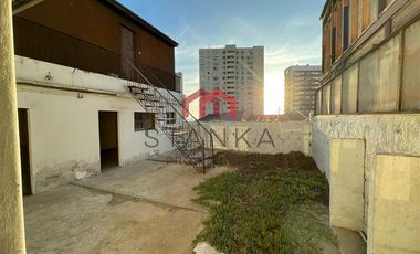 Casa en Venta en Avenida Angamos 1311