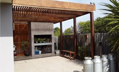 SE VENDE COMPLEJO DE DPTOS- PLAYA CHAPADMALAL