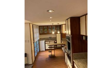 Chalet sobre lote de 328,50m2 en Avenida Champagnat