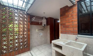 casa en arriendo en ciudad jardín. Cod A9190387