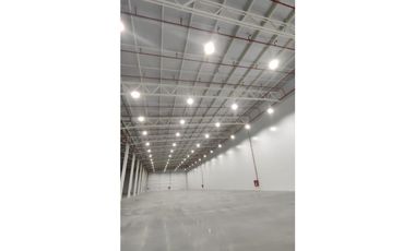 VIA A DAULE -EN PARQUE LOGSTICO BODEGA EN ALQUILER 8092 M2