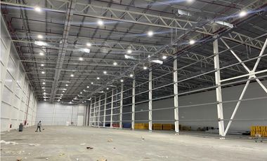 VIA A DAULE -EN PARQUE LOGSTICO BODEGA EN ALQUILER 8092 M2