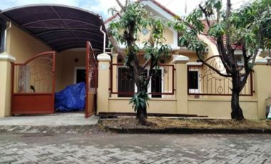 Rumah siap huni di Wiguna Timur Regency