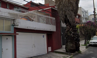 Casa en Venta en Calle de La Posta Colinas del Sur Muy Cerca de Av Santa Lucia