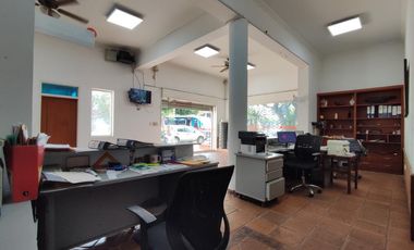 local en venta en la playa. Cod V28218