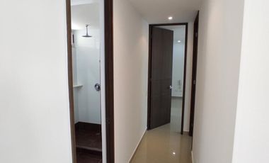 apartamento en arriendo en altos del limón. Cod A13608