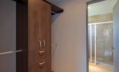 EN VENTA HERMOSA RESIDENCIA  EN BOSQUE ESMERALDA