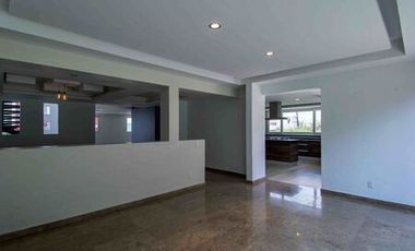EN VENTA HERMOSA RESIDENCIA  EN BOSQUE ESMERALDA