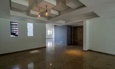 EN VENTA HERMOSA RESIDENCIA  EN BOSQUE ESMERALDA