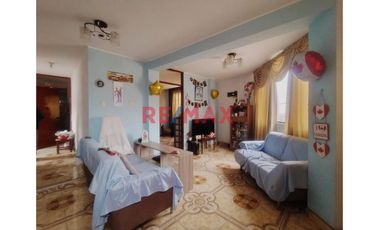 Venta De Casa De 167 M2 A Dos Cuadras De La Panamericana Norte