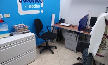 oficina en venta en el poblado. Cod V7866