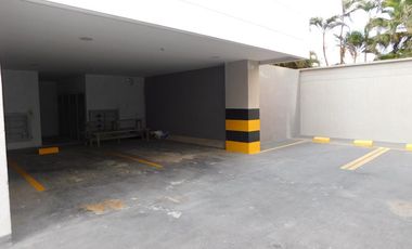 apartamento en arriendo/venta en altos de riomar. Cod V87599