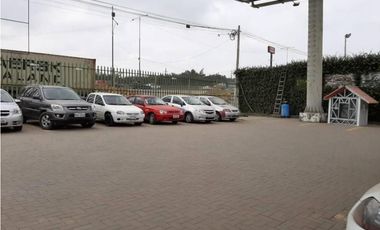 VA PERIMETRAL alquilo bodega de 10.000m2