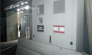 VA PERIMETRAL alquilo bodega de 10.000m2