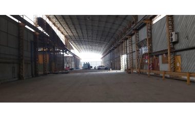 VA PERIMETRAL alquilo bodega de 10.000m2