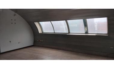 VA PERIMETRAL alquilo bodega de 10.000m2