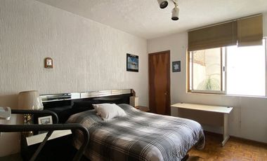 HERMOSA CASA O TERRENO EN LA COLONIA ROMA SUR CON CUATRO RECÁMARAS