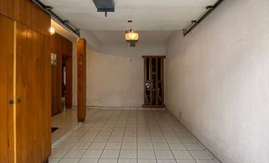 HERMOSA CASA O TERRENO EN LA COLONIA ROMA SUR CON CUATRO RECÁMARAS