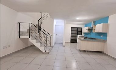 CASA DE ESQUINA EN VENTA EN ZAKIA EL MARQUES QUERETARO GAA