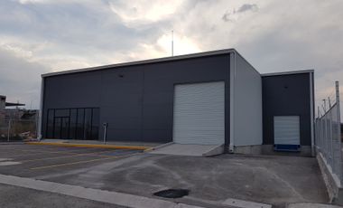 RENTA DE BODEGA 700 M CERCA DEL PARQUE INDUSTRIAL QUERETARO