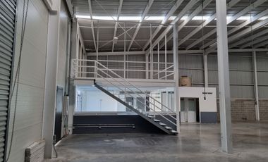 RENTA DE BODEGA 700 M CERCA DEL PARQUE INDUSTRIAL QUERETARO